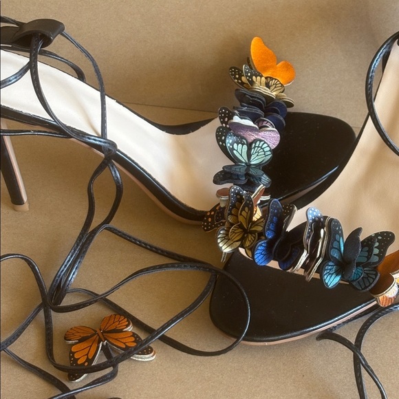 🦋 black 4inch heels With 3D butterflies NWOT - Picture 6 of 8